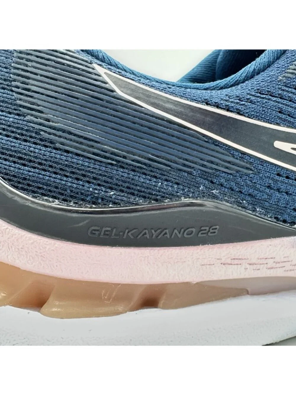 Asics Gel Kayano 28 Sneakers Women’s Size 9 Blue Running Walking Shoes 1012B046